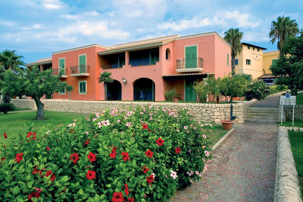 Hotel Igv Club Baia Samuele à Sampieri Extérieur photo