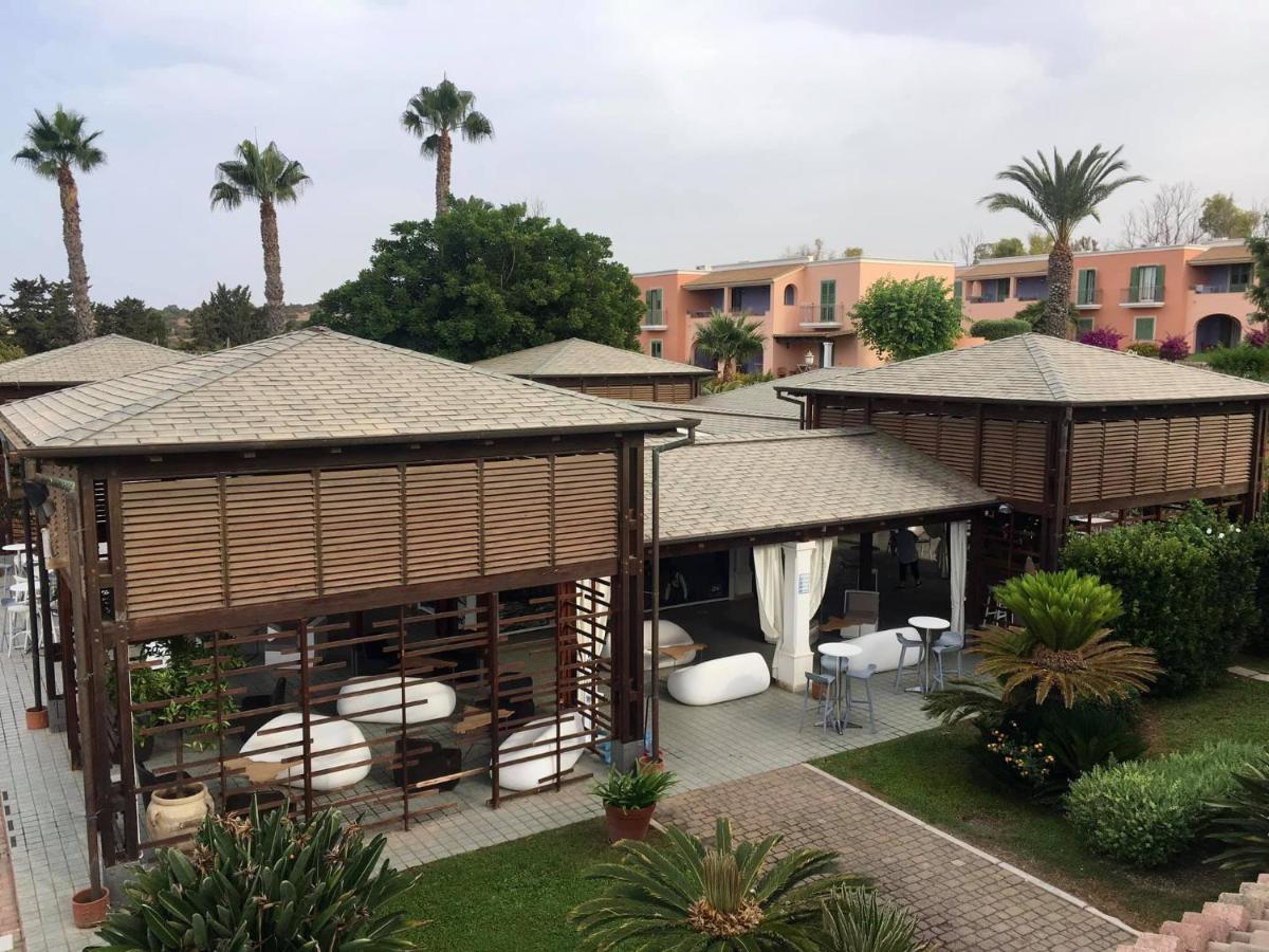 Hotel Igv Club Baia Samuele à Sampieri Extérieur photo